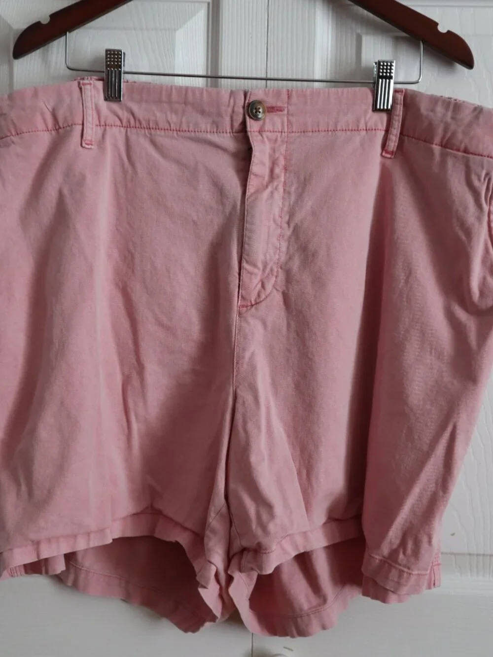 Old Navy Women's Plus Size 4X Pastel Pink Cotton Chino Everyday Shorts - Picture 3 of 4